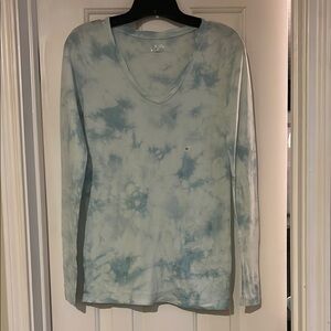 Ann Taylor Loft long sleeve blue and white tie dye tee NWOT